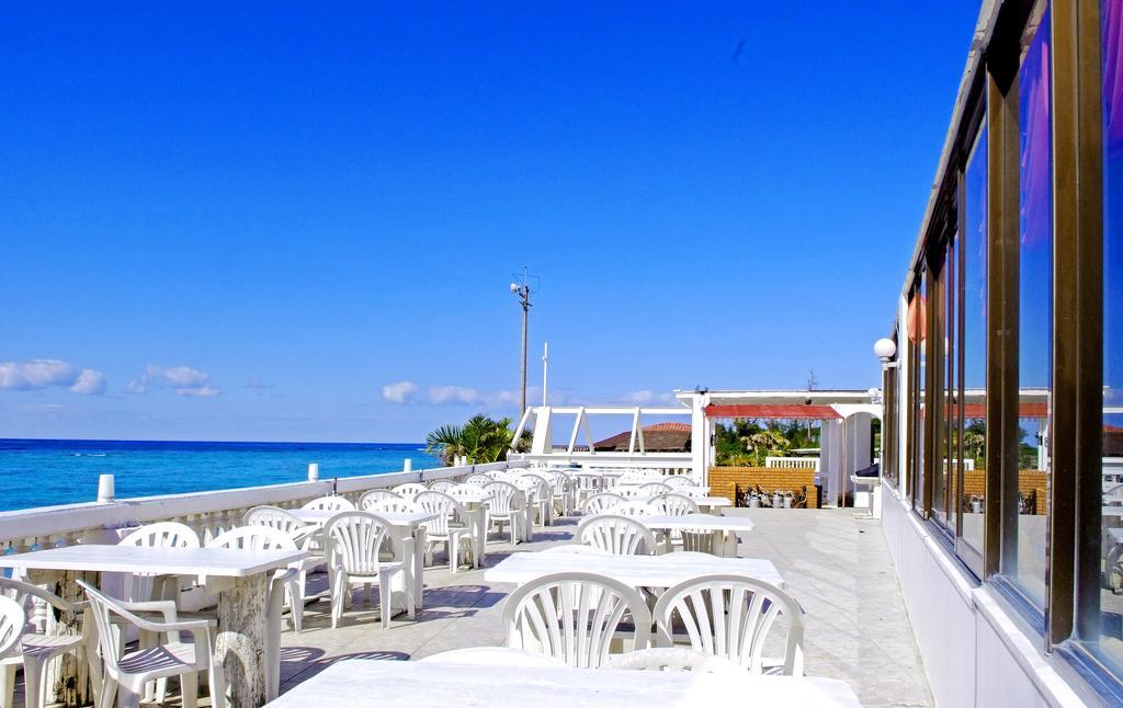 Beach Resort Morimar Yomitan Buitenkant foto