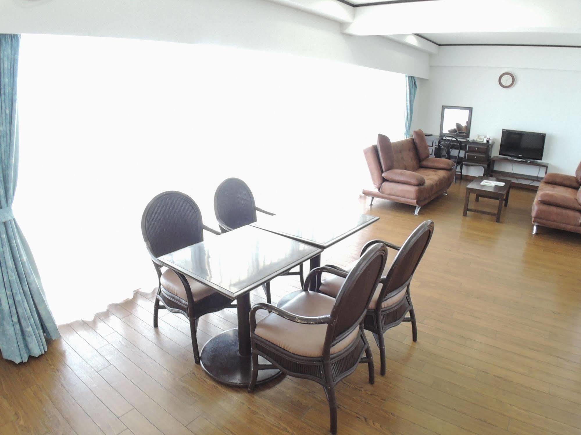 Beach Resort Morimar Yomitan Buitenkant foto